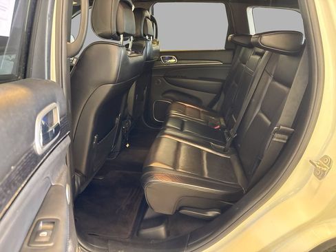 Used 2018 Jeep Grand Cherokee High Altitude AWD/4WD image 8