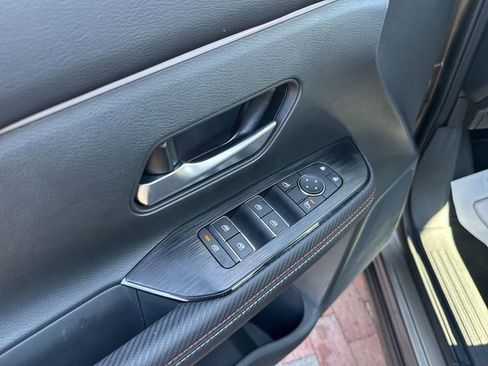 Used 2025 Nissan Kicks SR w/ Interior Electronics Package AWD/4WD image 11