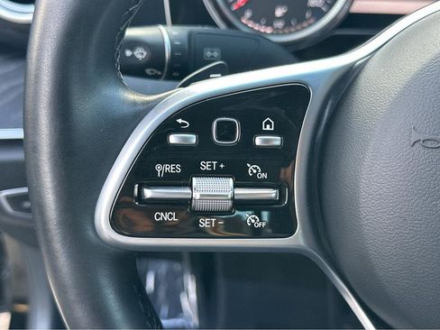 Used 2019 Mercedes-Benz E 300 image 22