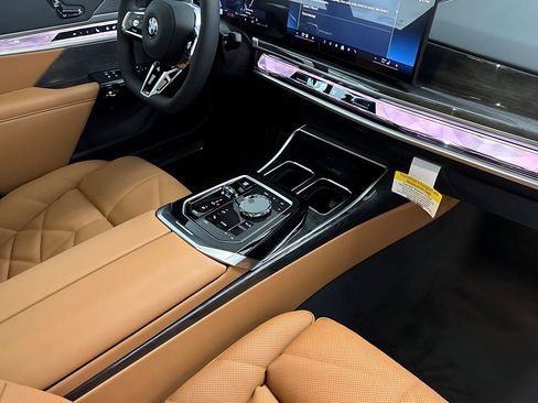 New 2026 BMW 740i image 21