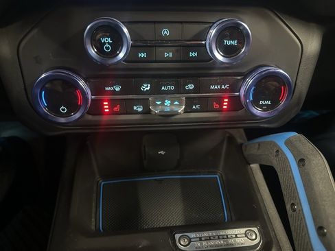 Used 2024 Ford Bronco Black Diamond image 20