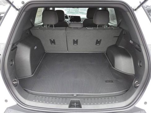 New 2026 Chevrolet Equinox LT w/ LPO, Floor Liner Package image 22