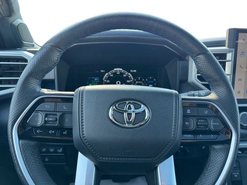 Used 2023 Toyota Sequoia Platinum image 20