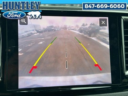 Used 2024 Chrysler Pacifica Limited FWD image 24