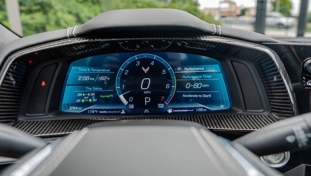 Used 2025 Chevrolet Corvette Stingray Premium Conv w/ Z51 Performance Package RWD image 9