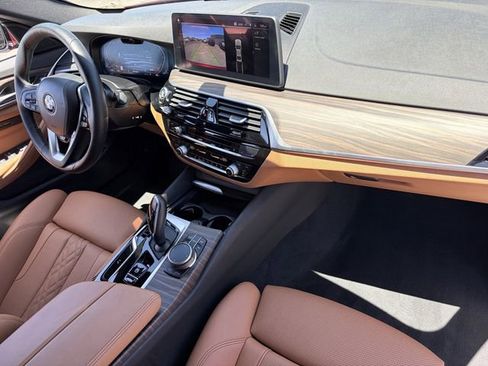 Certified 2023 BMW 530i RWD image 14