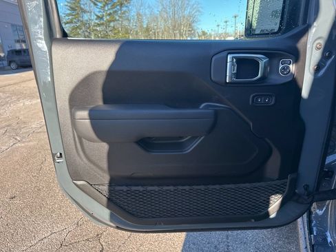 New 2026 Jeep Wrangler Unlimited Sport AWD/4WD image 13