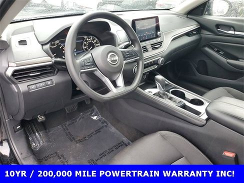 Used 2023 Nissan Altima 2.5 SV image 9