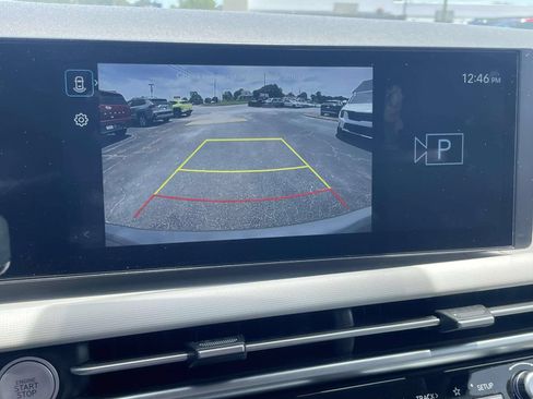 Used 2025 Hyundai Tucson SEL FWD image 16