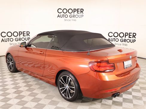 Used 2020 BMW 230i Convertible w/ Convenience Package RWD image 22
