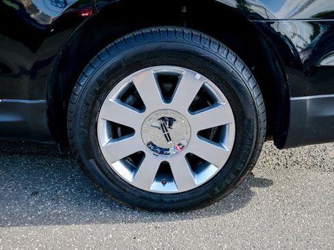 Used 2016 Lincoln MKT AWD image 28