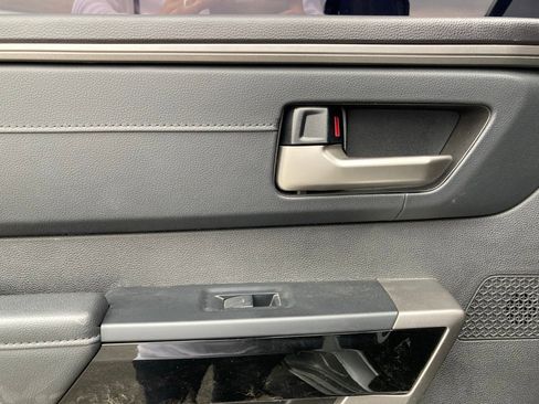 Used 2023 Toyota Tundra Limited image 12