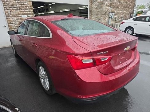Used 2017 Chevrolet Malibu Hybrid FWD image 2