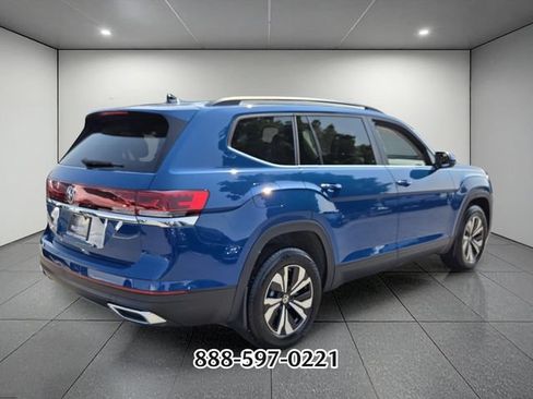 Used 2026 Volkswagen Atlas SE FWD image 5