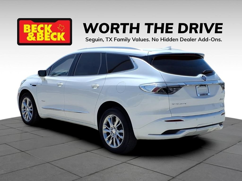 Used 2022 Buick Enclave Avenir w/ Avenir Technology Package FWD image 7