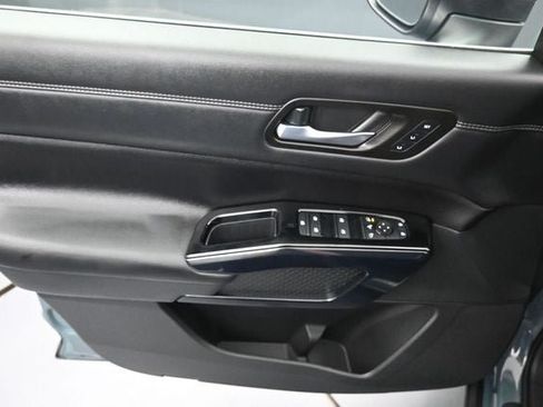 New 2026 Nissan Pathfinder Platinum AWD/4WD image 21