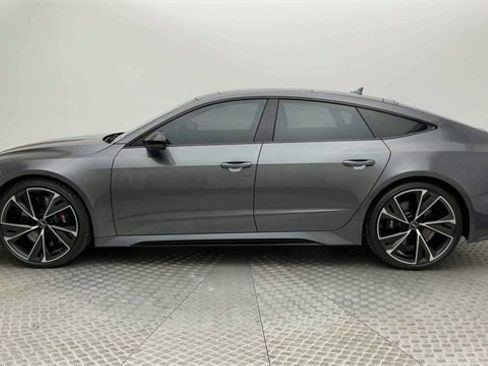 Used 2022 Audi RS 7 Sportback w/ Black Optic Package image 5