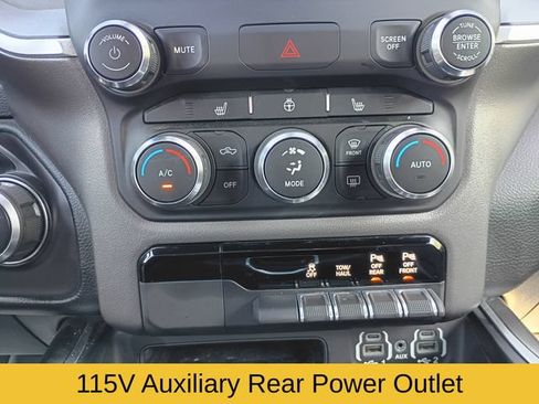 Used 2021 RAM 1500 Big Horn AWD/4WD image 18