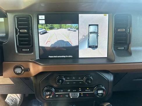 Used 2024 Ford Bronco Outer Banks AWD/4WD image 37