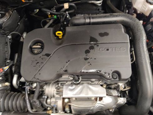 Used 2025 Chevrolet Malibu LT FWD image 30