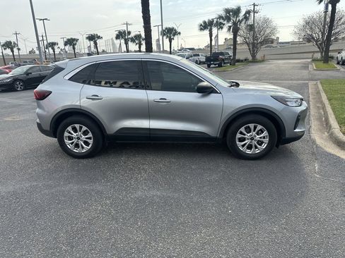 Used 2023 Ford Escape Active w/ Tech Pack #1 image 7