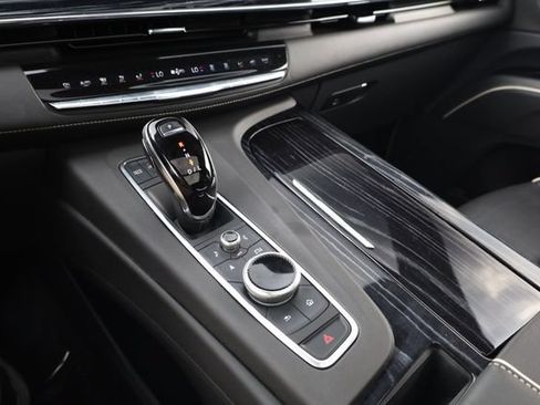 Used 2022 Cadillac Escalade Sport AWD/4WD image 19