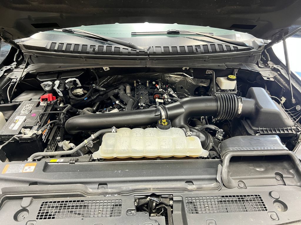 Used 2022 Ford Expedition Max XLT AWD/4WD image 30