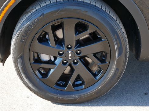 Certified 2023 Kia Sorento S image 15