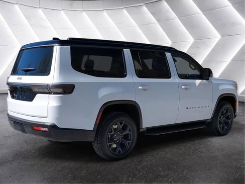 New 2026 Jeep Grand Wagoneer 4WD image 3