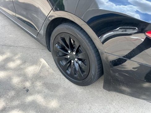 Used 2017 Tesla Model S 90D AWD/4WD image 5
