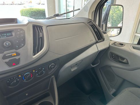 Used 2019 Ford Transit 250 130 Low Roof w/ Exterior Upgrade Package RWD image 30
