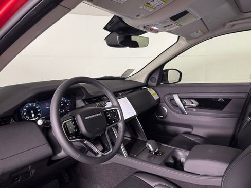 Used 2025 Land Rover Discovery Sport S image 37
