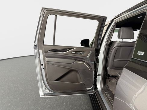 Used 2024 Cadillac Escalade ESV Sport w/ Touring Package AWD/4WD image 32