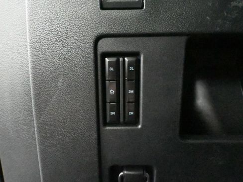 Used 2024 Ford Expedition Max XLT image 46