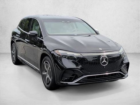 Certified 2023 Mercedes-Benz EQS 580 4MATIC SUV image 4