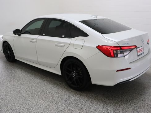 Used 2022 Honda Civic Sport image 9