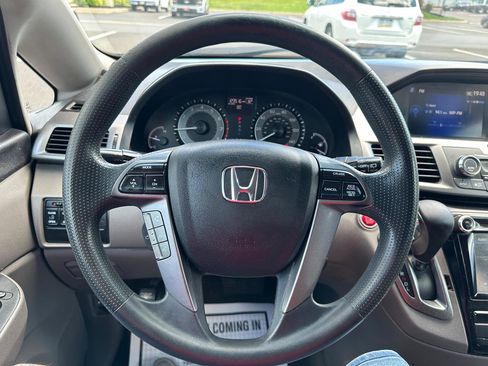 Used 2015 Honda Odyssey EX image 25