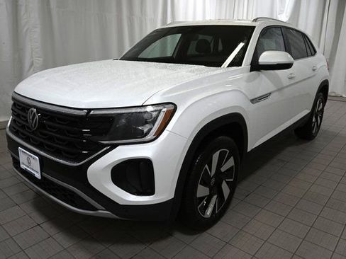 New 2026 Volkswagen Atlas Cross Sport SE AWD/4WD image 16