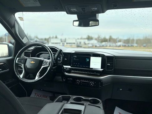 Used 2022 Chevrolet Silverado 1500 LT image 29