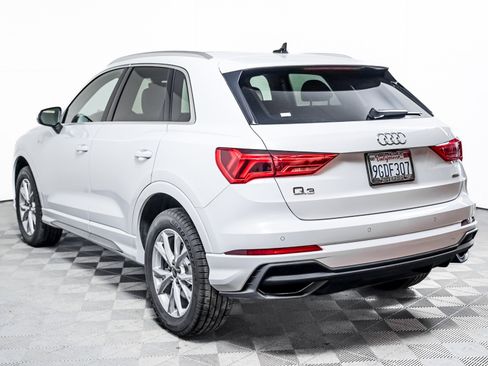 Used 2023 Audi Q3 2.0T Premium Plus w/ Premium Plus Package AWD/4WD image 2