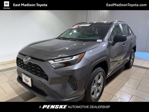 Certified 2025 Toyota RAV4 LE AWD/4WD image 1