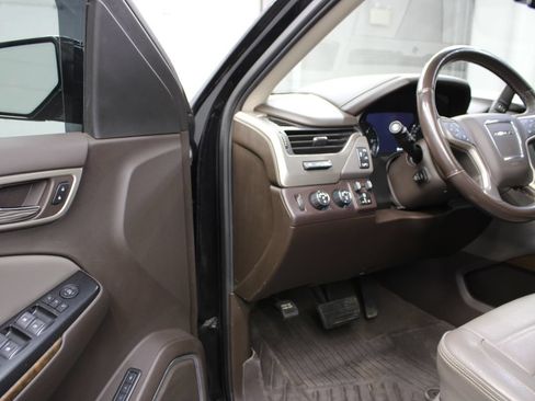 Used 2019 GMC Yukon XL Denali AWD/4WD image 51