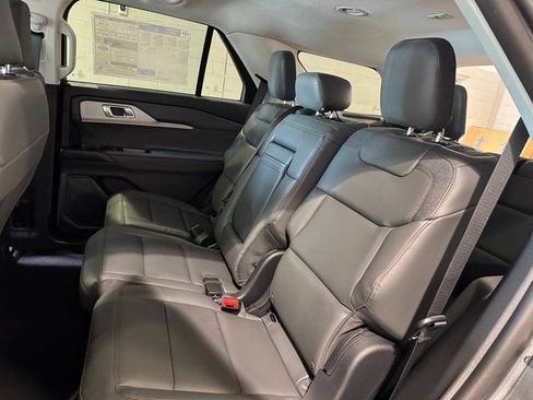 New 2025 Ford Explorer Active w/ Active Comfort Package image 24