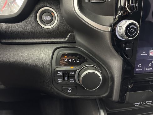 Certified 2025 RAM 1500 Big Horn AWD/4WD image 24