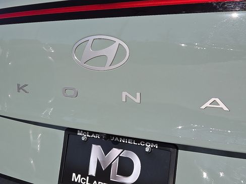 Used 2025 Hyundai Kona SEL image 9