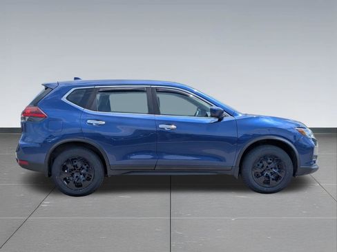Used 2018 Nissan Rogue S AWD/4WD image 7