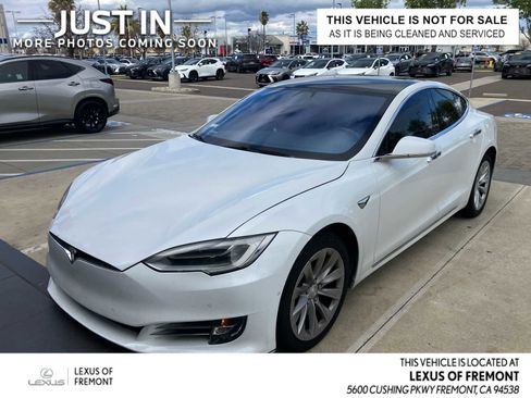 Used 2018 Tesla Model S 75D image 1
