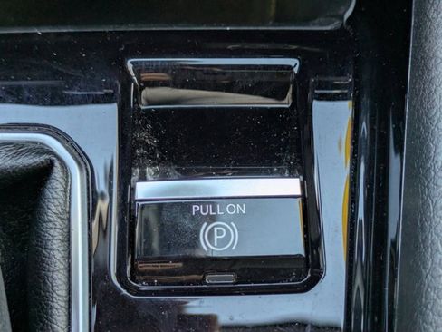 Used 2023 Jeep Compass Trailhawk image 25