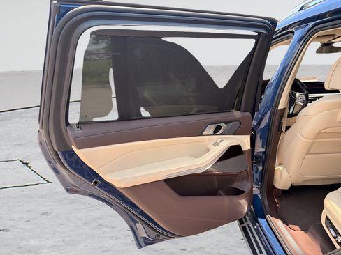 Used 2019 BMW X7 xDrive40i w/ Premium Package AWD/4WD image 18