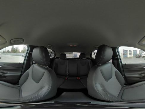 Used 2025 Buick Encore GX Preferred image 40